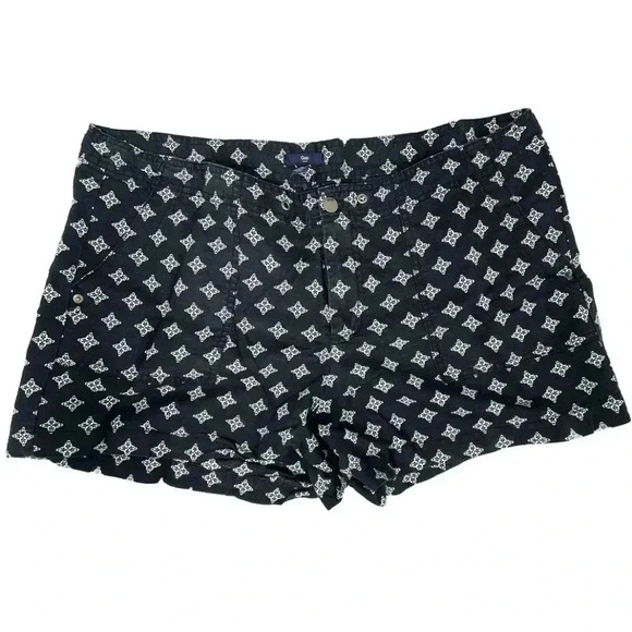 Women’s Gap Black Shorts With White Pattern Size 18 - Picture 1 of 4
